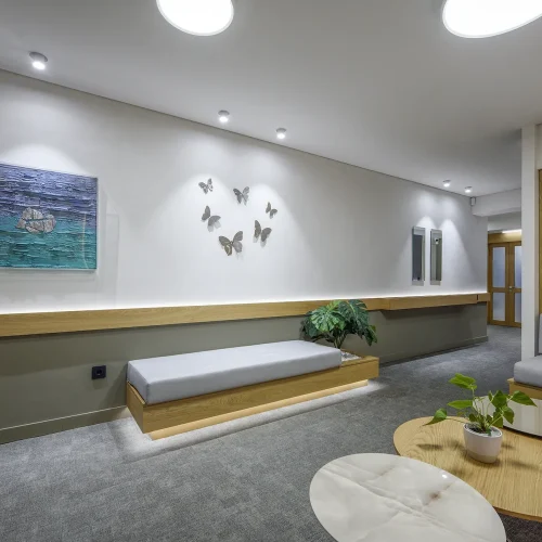 7869 Αίθουσα Αναμονής